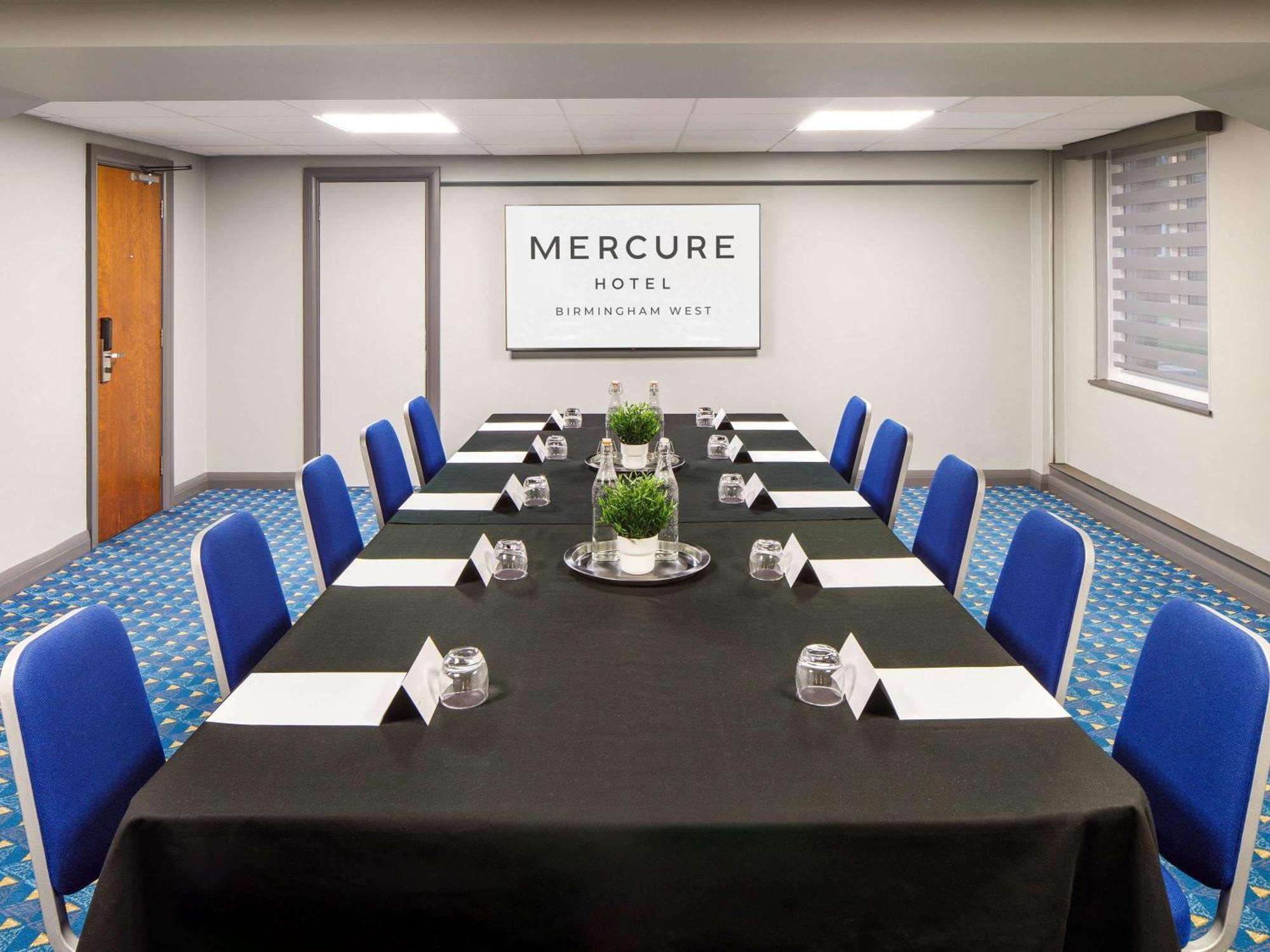 Mercure Birmingham West Hotel West Bromwich Exterior foto