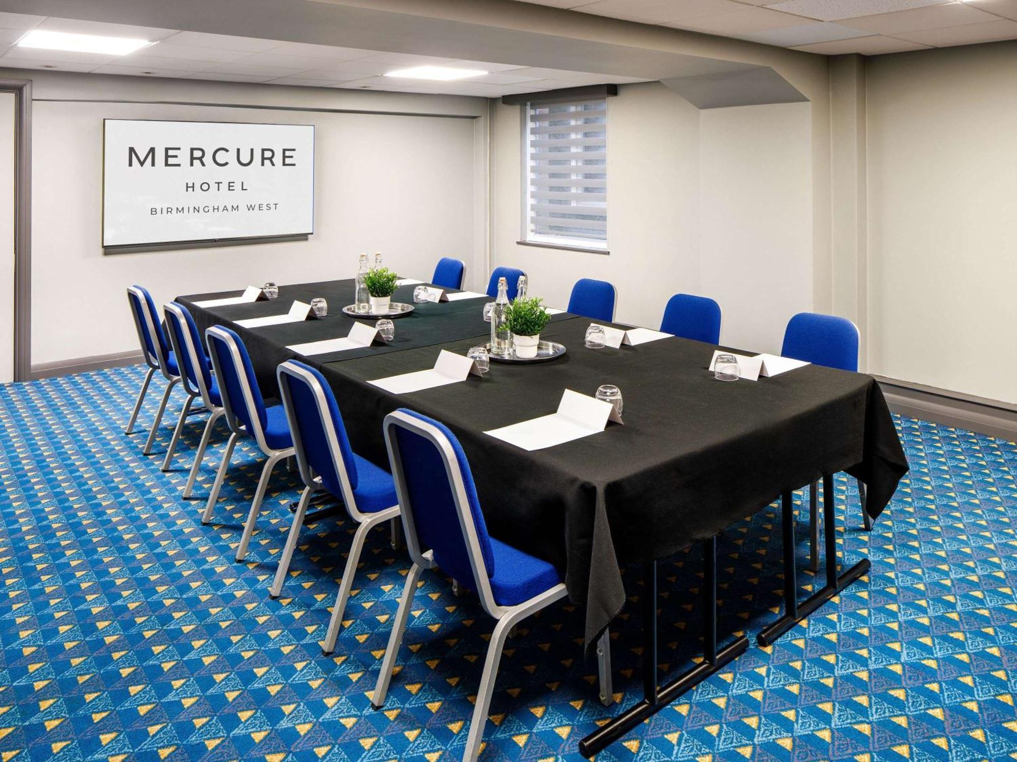 Mercure Birmingham West Hotel West Bromwich Exterior foto